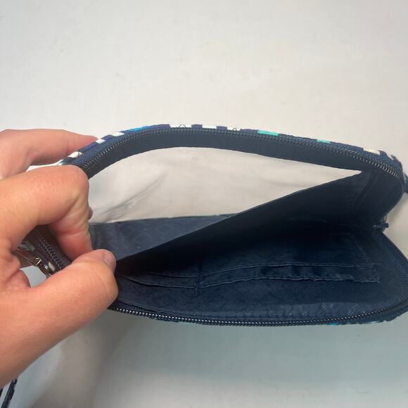 Vera Bradley Blue Island Medallion RFID Tech Wristlet Wallet - Picture 3 of 4